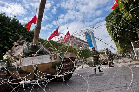 The Tunisian Army and soldiers on Habib Bourguiba Avenue in Tunis