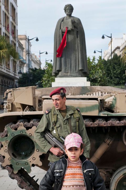 The Tunisian Army and soldiers on Habib Bourguiba Avenue in Tunis