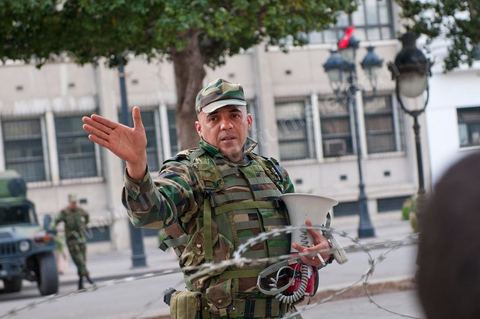 The Tunisian army and soldiers in front of the Ministry of the Interior on Habib Bourguiba Avenue in Tunis