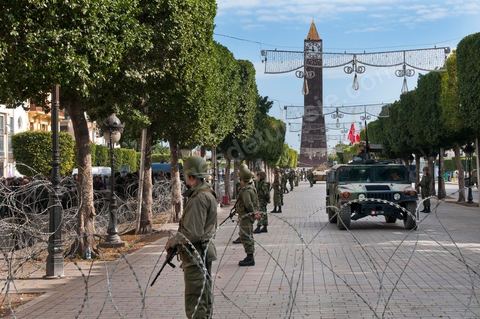 The Tunisian Army and soldiers on Habib Bourguiba Avenue in Tunis