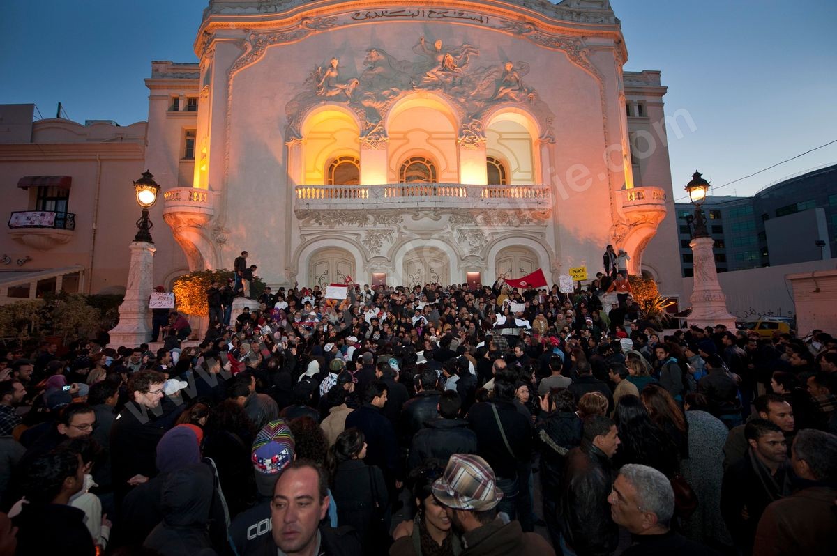 L01-900 Hommage aux martyrs