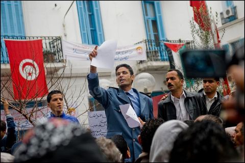 Manifestation de l'UGGT (Union Gnrale des Travailleurs Tunisiens) les syndicats devnat le sige de l'UGTT.