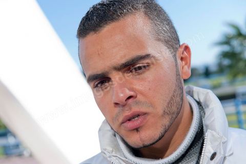 le 29 janvier : le rappeur El Général rassemble par ses chansons la jeunesse tunisienne. El General est le pseudo de Hamada Ben Amor, un jeune rappeur de 22 ans dont les morceaux sont devenus l'hymne de la jeunesse contestataire de Tunisie. Fin décembre, El general avait mis en ligne un titre intitulé Raïs Lebled («Le chef du pays»), qui interpellait directement le président tunisien Zine El Abidine Ben Ali sur la misère sociale du pays, la violence du régime et le chômage des jeunes. Cela lui coutera de se faire arréter et emprissoner quelques jours la semaine du 14 janvier pour être libéré après la fuite de Ben Ali.