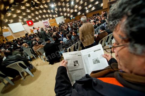 February 5: First major political rally of the Democratic Forum for Labor and Freedoms (FDTL) at the Tunis Convention Center. One of the founding members and Secretary General of the FDTL is Dr. Mustapha Ben Jaafar, a former founding member of the Movement of Socialist Democrats (MDS). Founder and former Secretary-General of the Union of University Hospital Physicians, affiliated with the General Union of Tunisian Workers (UGTT); Former vice president of the Tunisian League for Human Rights (LTDH), he is also a founding member of the National Council for Freedoms in Tunisia (CNLT).