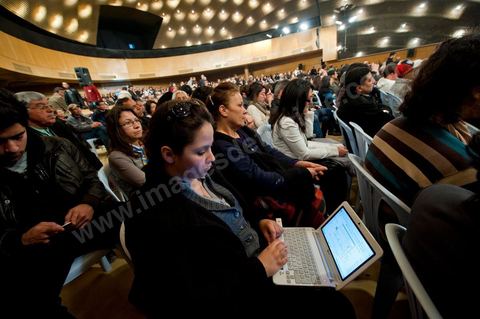 February 5: First major political rally of the Democratic Forum for Labor and Freedoms (FDTL) at the Tunis Convention Center. One of the founding members and Secretary General of the FDTL is Dr. Mustapha Ben Jaafar, a former founding member of the Movement of Socialist Democrats (MDS). Founder and former Secretary-General of the Union of University Hospital Physicians, affiliated with the General Union of Tunisian Workers (UGTT); Former vice president of the Tunisian League for Human Rights (LTDH), he is also a founding member of the National Council for Freedoms in Tunisia (CNLT).