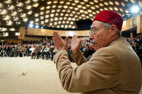 February 5: First major political rally of the Democratic Forum for Labor and Freedoms (FDTL) at the Tunis Convention Center. One of the founding members and Secretary General of the FDTL is Dr. Mustapha Ben Jaafar, a former founding member of the Movement of Socialist Democrats (MDS). Founder and former Secretary-General of the Union of University Hospital Physicians, affiliated with the General Union of Tunisian Workers (UGTT); Former vice president of the Tunisian League for Human Rights (LTDH), he is also a founding member of the National Council for Freedoms in Tunisia (CNLT).