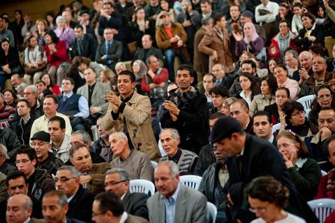 February 5: First major political rally of the Democratic Forum for Labor and Freedoms (FDTL) at the Tunis Convention Center. One of the founding members and Secretary General of the FDTL is Dr. Mustapha Ben Jaafar, a former founding member of the Movement of Socialist Democrats (MDS). Founder and former Secretary-General of the Union of University Hospital Physicians, affiliated with the General Union of Tunisian Workers (UGTT); Former vice president of the Tunisian League for Human Rights (LTDH), he is also a founding member of the National Council for Freedoms in Tunisia (CNLT).