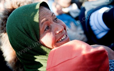 6 février : grand rassemblement des tunisois et des habitants de Sidi Bouzid dans le théâtre de plein air pour l'accueil de la Caravane de Remerciements, au départ de Tunis près de 200 voitures et plusieurs bus se rendent à Sidi Bouzid pour la journée pour un grand moment de rencontres, de remerciemenst et d'échanges entre des tunisois et la population de Sidi Bouzid. L'accueil exceptionnellement chaleureux des habitants de Sidi Bouzid envahit le centre cille de Sidi Bouzid.