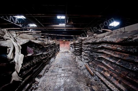 February 8: The interior of the Géant hypermarket and its aisles were completely burned, and part of the ceiling collapsed. The Tunis City shopping center and the Géant hypermarket in Tunis. After being looted, destroyed, and burned on the night of January 14, cleanup and reconstruction efforts have begun; 10 months of work and reconstruction are expected before it reopens.