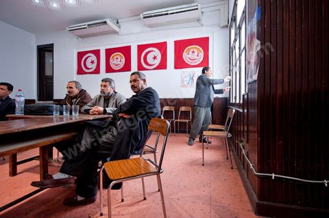 March 12, 2011: Meeting of the Administrative Committee of the National Secondary Education Union, chaired by Mr. Mouldi Jendoubi. Held at the UGTT (Tunisian General Labor Union) headquarters, located at Place Mohamed Ali in Tunis.