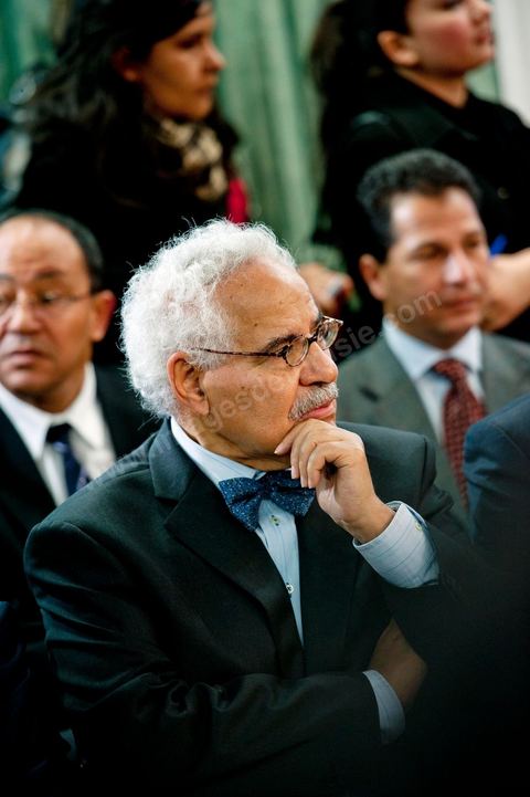 le 4 mars 2011 : au palais présidentiel de Carthage, première allocution du nouveau Premier Ministre M. Béji Caïd ESSEBSI devant les journalistes, les ministres du gouvernement et le General Ammar. Une intervention de près d'une heure où le nouveau Premier ministre tunisien a notamment accusé vendredi le président déchu Zine El Abidine Ben Ali, en fuite en Arabie saoudite, de "haute trahison". Ce délit est passible de la peine de mort.