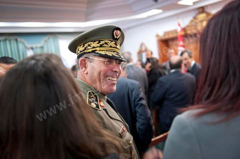 le 4 mars 2011 : Le général Rachid Ammar au palais présidentiel de Carthage, première allocution du nouveau Premier Ministre M. Béji Caïd ESSEBSI devant les journalistes, les ministres du gouvernement et le General Ammar. Une intervention de près d'une heure où le nouveau Premier ministre tunisien a notamment accusé vendredi le président déchu Zine El Abidine Ben Ali, en fuite en Arabie saoudite, de "haute trahison". Ce délit est passible de la peine de mort.