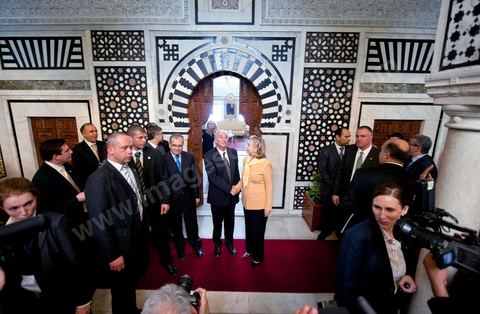 Visit by U.S. Secretary of State Hillary Clinton to the Ministry of Foreign Affairs in Tunis. Press conference with Mohamed Mouldi Kefi, Tunisian Minister of Foreign Affairs.