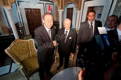 22 mars : M. Ban Ki-moon au Premier Ministère avec M. Beji Caïd Essebsi, Premier Ministre du gouvernement de transition, lors de la visite de Ban Ki-moon, Secrétaire Général des Nations Unies, en Tunisie