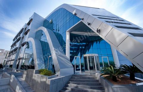 Le Technocentre de Telnet aux Berges du Lac à Tunis. TELNET un groupe de sociétés tunisien spécialisé dans le conseil dans l'innovation et les hautes technologies. Crée en 1994, TELNET est rapidement devenu leader dans son cœur de métier à l’échelle nationale dans les secteurs d'activités du Transport & Automotive, Défense & Avionique, Sécurité & carte à puce, Industrie, Systèmes d’information.