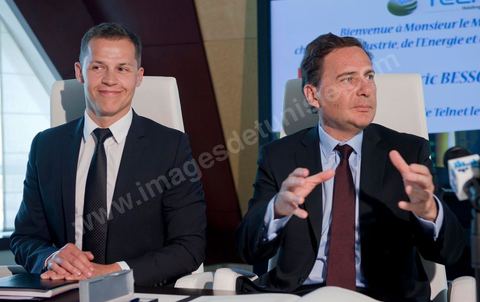 Visite de Eric Besson, ministre chargé de l'Industrie, de l'Énergie et de l'Économie numérique, au Technocentre de Telnet aux Berges du Lac à Tunis en compagnie de Boris Boillon, Ambassadeur de France en Tunisie et M. Mohamed Frikha, PDG de Telnet. TELNET un groupe de sociétés tunisien spécialisé dans le conseil dans l'innovation et les hautes technologies. Crée en 1994, TELNET est rapidement devenu leader dans son cœur de métier à l’échelle nationale dans les secteurs d'activités du Transport & Automotive, Défense & Avionique, Sécurité & carte à puce, Industrie, Systèmes d’information.