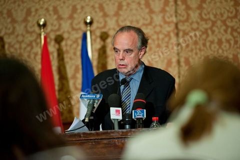 3 avril 2011 : Conférence de presse de Frédéric Mitterrand, Ministre de la Culture et de la Communication,  lors de sa première visite de travail en Tunisie après la Révolution tunisienne