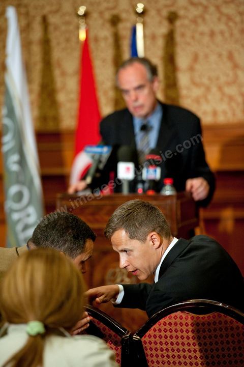 3 avril 2011 : Conférence de presse de Frédéric Mitterrand, Ministre de la Culture et de la Communication,  lors de sa première visite de travail en Tunisie après la Révolution tunisienne et Boris Boillon, ambassadeur de France en Tunisie.
