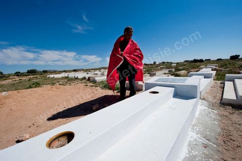 Cimetière et tombe de Mohamed Bouazizi près de Sidi Bouzid