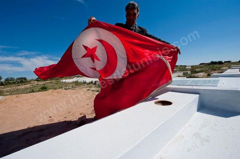 Cimetière et tombe de Mohamed Bouazizi près de Sidi Bouzid
