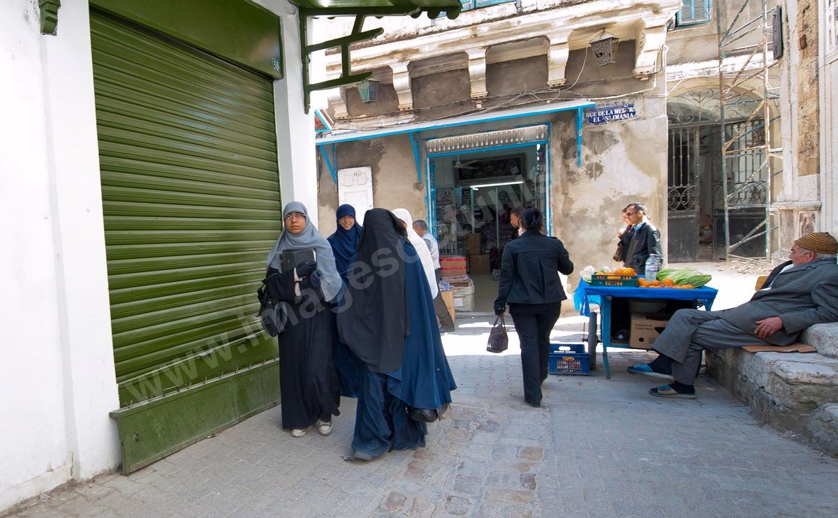 M01-600 Un vendredi dans la Medina
