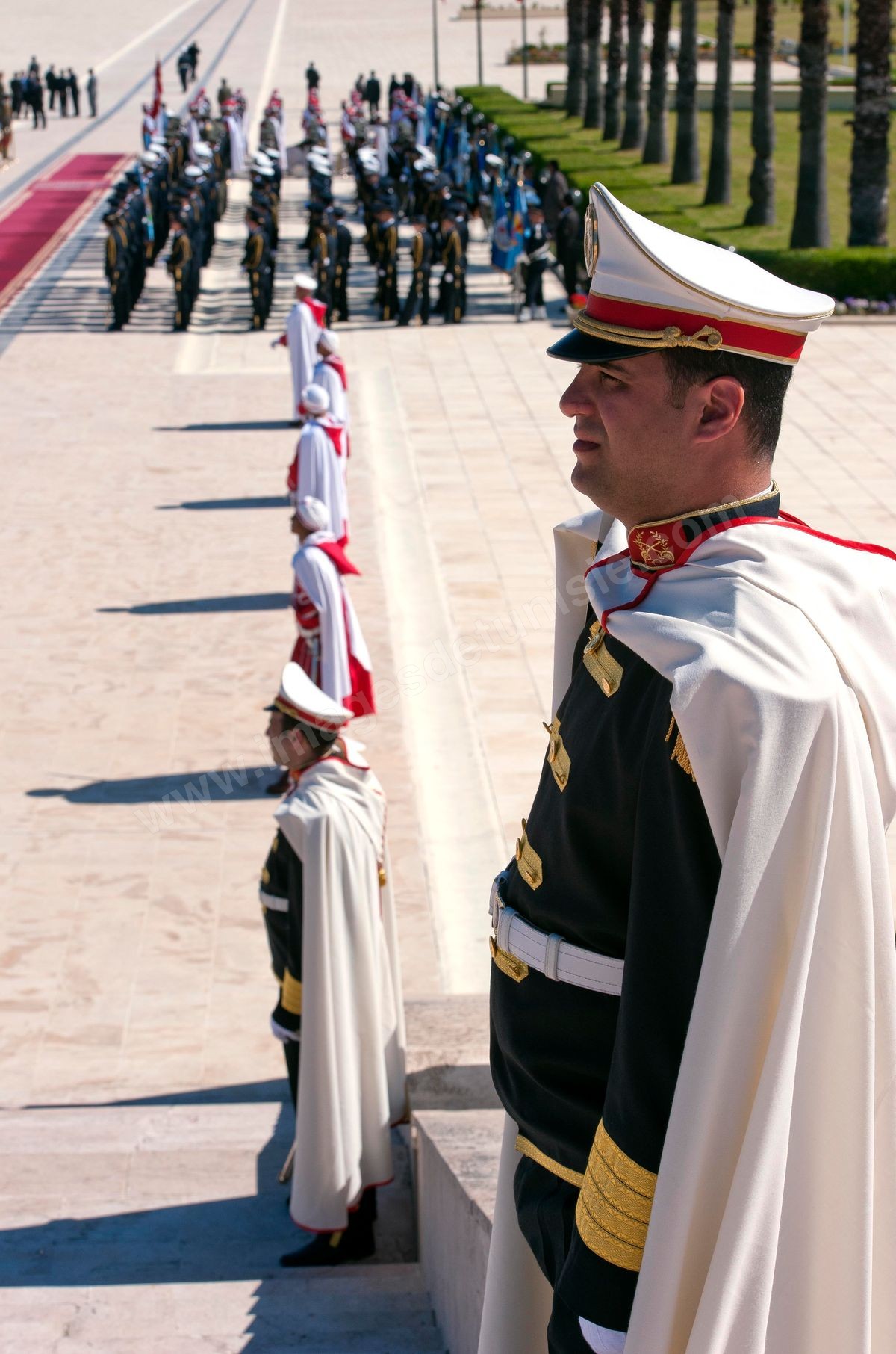 M01-700 Commémoration Martyrs 09042011