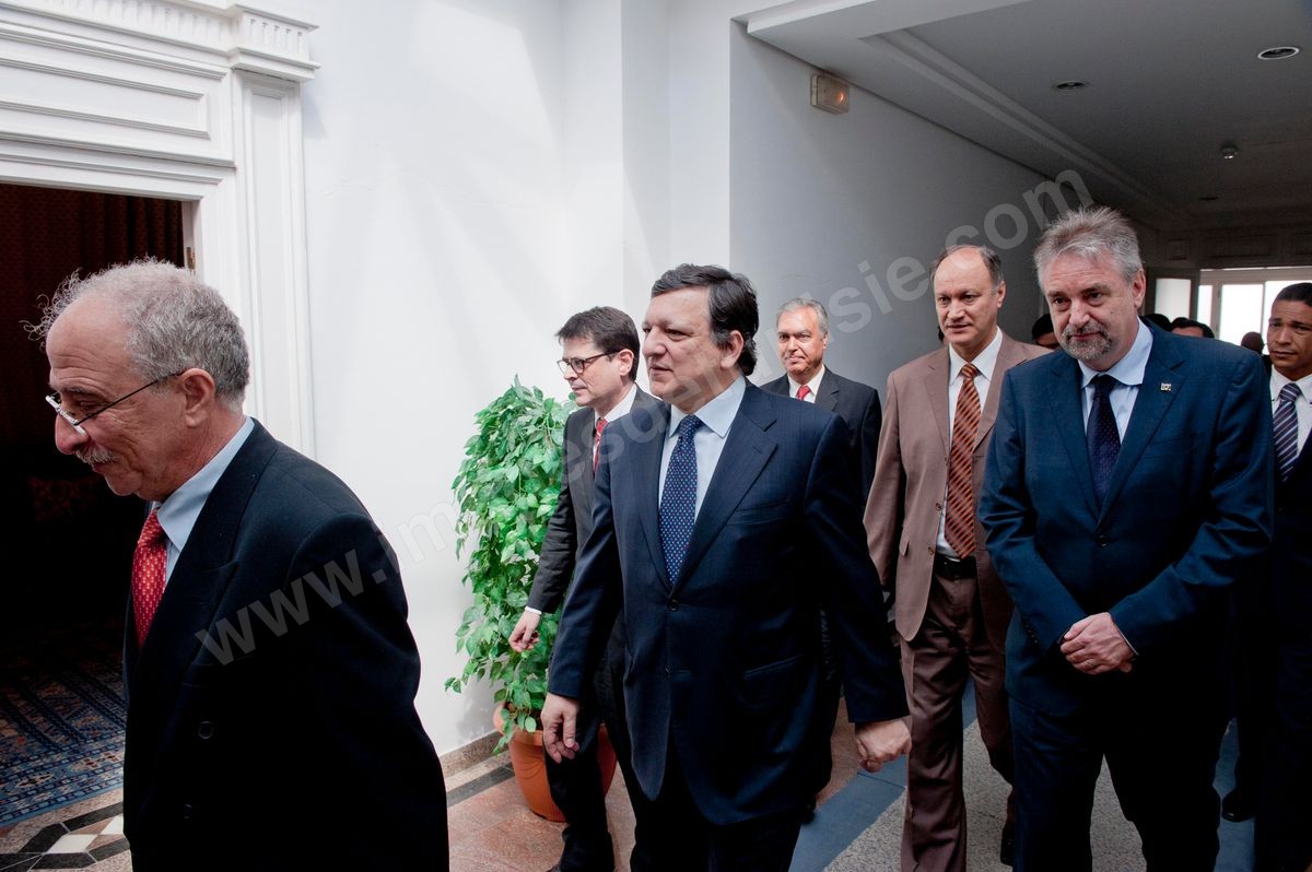 M01-900 visite Barroso à Tunis 12042011