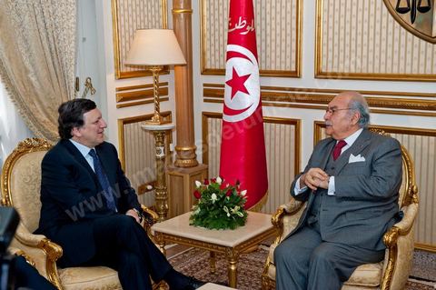 José Manuel Barroso met with Mr. Foued Mbazaa, Tunisia’s interim president, at the Presidential Palace in Carthage during his visit to Tunisia on Tuesday, April 12, 2011. He traveled to Tunis to lay the groundwork for cooperation “contingent” upon halting illegal immigration to Europe and to support Tunisia’s political and democratic progress since the Revolution.
