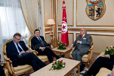 José Manuel Barroso met with Mr. Foued Mbazaa, Tunisia’s interim president, at the Presidential Palace in Carthage during his visit to Tunisia on Tuesday, April 12, 2011. He traveled to Tunis to lay the groundwork for cooperation “contingent” upon halting illegal immigration to Europe and to support Tunisia’s political and democratic progress since the Revolution.