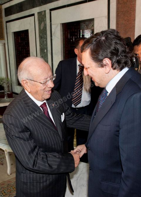 José Manuel Barroso met with Mr. Caïd Béji Essebsi, Tunisia’s interim prime minister, at the Prime Minister’s Office in al Kasbah, Tunis, during the visit to Tunisia by José Manuel Barroso, President of the European Commission, on Tuesday, April 12, 2011. He traveled to Tunis to lay the groundwork for cooperation “contingent” on halting illegal immigration to Europe and to support Tunisia’s political and democratic progress since the Revolution.