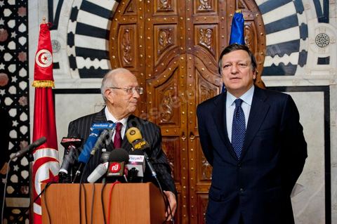 José Manuel Barroso met with Mr. Caïd Béji Essebsi, Tunisia’s interim prime minister, at the Prime Minister’s Office in al Kasbah, Tunis, during the visit to Tunisia by José Manuel Barroso, President of the European Commission, on Tuesday, April 12, 2011. He traveled to Tunis to lay the groundwork for cooperation “contingent” on halting illegal immigration to Europe and to support Tunisia’s political and democratic progress since the Revolution.