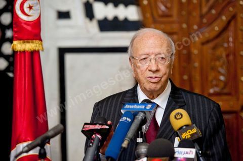 José Manuel Barroso met with Mr. Caïd Béji Essebsi, Tunisia’s interim prime minister, at the Prime Minister’s Office in al Kasbah, Tunis, during the visit to Tunisia by José Manuel Barroso, President of the European Commission, on Tuesday, April 12, 2011. He traveled to Tunis to lay the groundwork for cooperation “contingent” on halting illegal immigration to Europe and to support Tunisia’s political and democratic progress since the Revolution.