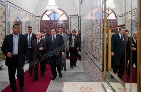 José Manuel Barroso met with Mr. Caïd Béji Essebsi, Tunisia’s interim prime minister, at the Prime Minister’s Office in al Kasbah, Tunis, during the visit to Tunisia by José Manuel Barroso, President of the European Commission, on Tuesday, April 12, 2011. He traveled to Tunis to lay the groundwork for cooperation “contingent” on halting illegal immigration to Europe and to support Tunisia’s political and democratic progress since the Revolution.