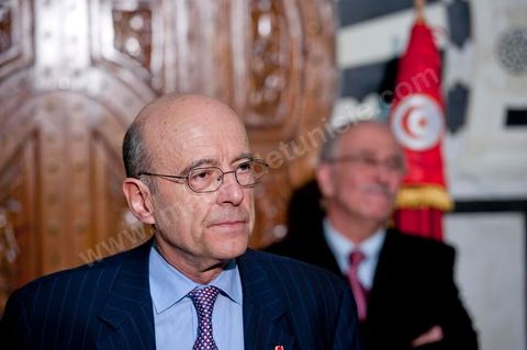 January 20, 2011: Press briefing by Alain Juppé with Mohamed Moldi Kéfi, his Tunisian counterpart, and Boris Boillon, French Ambassador to Tunisia, during the visit of Mr. Alain Juppé, French Minister of Foreign Affairs, to Tunisia.