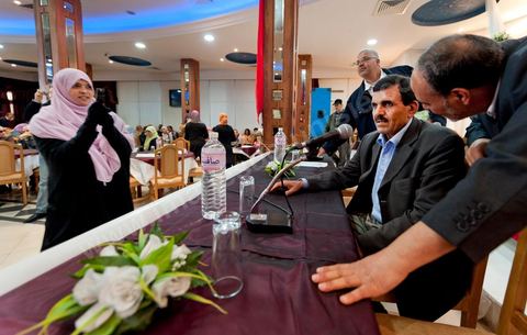 23 avril 2011 : Arrivée de Ali Lariedh au Meeting d'Ennahdha dans une salle des fêtes du Kram organisé par la section locale du Kram du parti. Meeting avec la présence et l'intervention de Ali Lariedh, Président du Bureau Executif du parti Ennahdha