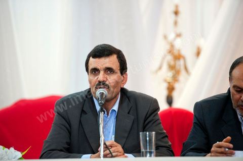 23 avril 2011 : Pendant l'intervention de Ali Lariedh au Meeting d'Ennahdha dans une salle des fêtes du Kram organisé par la section locale du Kram du parti. Meeting avec la présence et l'intervention de Ali Lariedh, Président du Bureau Executif du parti Ennahdha
