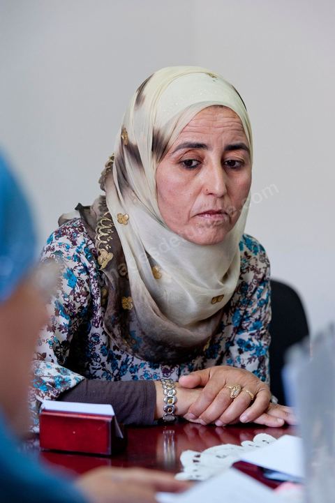 May 18, 2011: Meeting in Meknassy with Fadia Hamdi at her lawyer’s office. Fadia Hamdi is the municipal police officer who confiscated Mohamed Bouazizi’s fruits, vegetables, and scale on December 17, 2010, and who was imprisoned for four months on charges of slapping Mohamed Bouazizi; She went on a one-month hunger strike in prison before being acquitted and released on April 17, 2011.