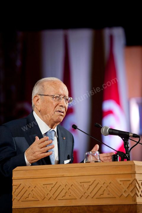 June 8, 20011: Speech by Béji Caïd Essebsi, acting Prime Minister of Tunisia. Press conference by Béji Caïd Essebsi to announce the date of the Constituent Assembly elections on October 23, attended by members of the government, representatives of political parties, and the press. 