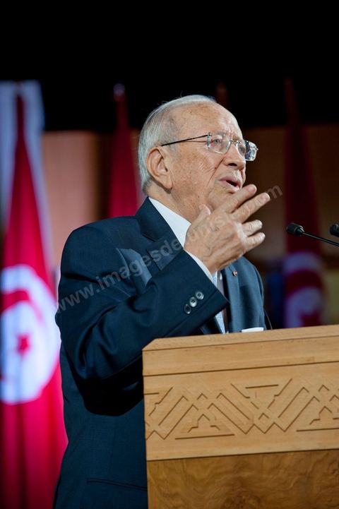 June 8, 20011: Speech by Béji Caïd Essebsi, acting Prime Minister of Tunisia. Press conference by Béji Caïd Essebsi to announce the date of the Constituent Assembly elections on October 23, attended by members of the government, representatives of political parties, and the press. 