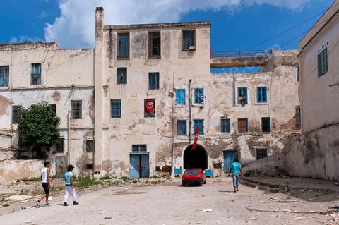 L'ancien palais beylical de Hammam Lif a été après le 14 jancier squatté par des familles