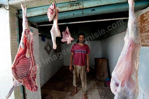 The central market is coming back to life after the clashes that took place from June 3 to 5, 2011, in the city of Metlaoui