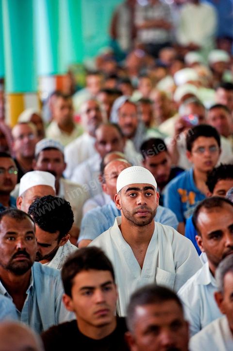 Prêche du Cheikh Mourou le vendredi 10 juin à la Grande Mosquée de Métlaoui après les affrontements du 3 au 5 juin 2011 dans la ville de Metlaoui