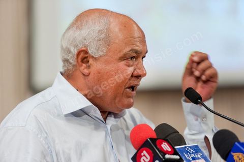 18 juin 2011 : Imed Brahim, leader du parti Ettajdid. Le Pôle Démocratique Moderniste organise sa première manifestation au Palais des Congrès à  Tunis. Cette manifestation vise d’une part à faire connaitre les principes et les objectifs du pôle et d’autre part donnera l’occasion aux partis et initiatives, membres du pôle, d’intervenir au cours de ce meeting. Cette manifestation s’inscrit dans le cadre de la participation du Pôle Démocratique Moderniste aux élections de l’Assemblée Constituante pour laquelle le pôle présentera des listes communes ayant pour objectif d’élaborer une constitution démocratique moderniste.Mouvement Ettajdid, Le Parti Socialiste de Gauche, Le Parti du Travail Patriotique et Démocratique, Le Mouvement des Patriotes Démocrates, L’Alliance Républicaine, Le Parti Avant-Garde Arabe Démocratique, Le Mouvement de la Citoyenneté et de la Justice, La Voix du Centre.