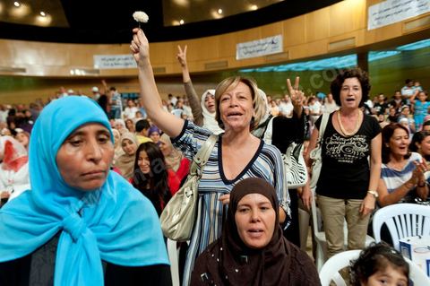 13 août 2011 : Commération par le parti Ennahda de la Fête de la Femme et du Code du Statut personnel tunisien au Palais des Congrés de Tunis, avec discours de Farida Laabidi, militante, de Rached Ghannouchi, fondateur et chef du parti Ennahda, ainsi que Psycho-M, rappeur fortement engagé dans ses propos islamistes. Rached Ghannouchi annonce la volonté de ne pas inscrire la polygamie dasn la prochaine élection, la Tunisie n'ayant pas les moyens pour cela ...