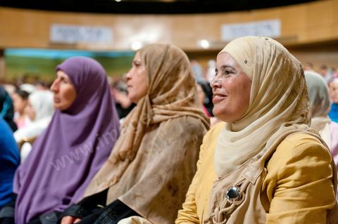 13 août 2011 : Commération par le parti Ennahda de la Fête de la Femme et du Code du Statut personnel tunisien au Palais des Congrés de Tunis, avec discours de Farida Laabidi, militante, de Rached Ghannouchi, fondateur et chef du parti Ennahda, ainsi que Psycho-M, rappeur fortement engagé dans ses propos islamistes. Rached Ghannouchi annonce la volonté de ne pas inscrire la polygamie dasn la prochaine élection, la Tunisie n'ayant pas les moyens pour cela ...
