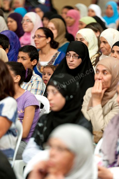 13 août 2011 : Commération par le parti Ennahda de la Fête de la Femme et du Code du Statut personnel tunisien au Palais des Congrés de Tunis, avec discours de Farida Laabidi, militante, de Rached Ghannouchi, fondateur et chef du parti Ennahda, ainsi que Psycho-M, rappeur fortement engagé dans ses propos islamistes. Rached Ghannouchi annonce la volonté de ne pas inscrire la polygamie dasn la prochaine élection, la Tunisie n'ayant pas les moyens pour cela ...