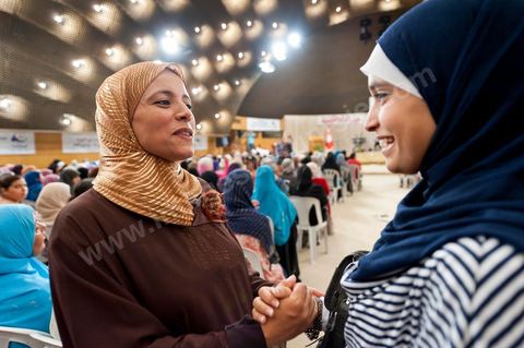 13 août 2011 : Commération par le parti Ennahda de la Fête de la Femme et du Code du Statut personnel tunisien au Palais des Congrés de Tunis, avec discours de Farida Laabidi, militante, de Rached Ghannouchi, fondateur et chef du parti Ennahda, ainsi que Psycho-M, rappeur fortement engagé dans ses propos islamistes. Rached Ghannouchi annonce la volonté de ne pas inscrire la polygamie dasn la prochaine élection, la Tunisie n'ayant pas les moyens pour cela ...