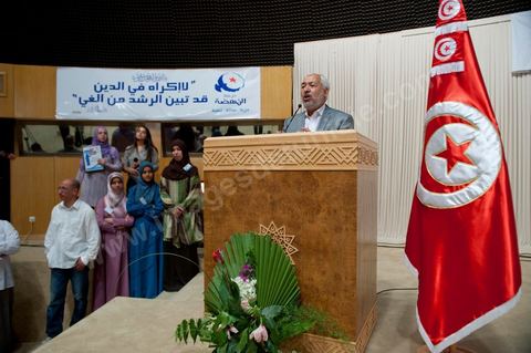 13 août 2011 : Rached Ghannouchi à la Commération par le parti Ennahda de la Fête de la Femme et du Code du Statut personnel tunisien au Palais des Congrés de Tunis, avec discours de Farida Laabidi, militante, de Rached Ghannouchi, fondateur et chef du parti Ennahda, ainsi que Psycho-M, rappeur fortement engagé dans ses propos islamistes. Rached Ghannouchi annonce la volonté de ne pas inscrire la polygamie dasn la prochaine élection, la Tunisie n'ayant pas les moyens pour cela ...