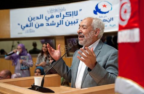 13 août 2011 : Rached Ghannouchi à la Commération par le parti Ennahda de la Fête de la Femme et du Code du Statut personnel tunisien au Palais des Congrés de Tunis, avec discours de Farida Laabidi, militante, de Rached Ghannouchi, fondateur et chef du parti Ennahda, ainsi que Psycho-M, rappeur fortement engagé dans ses propos islamistes. Rached Ghannouchi annonce la volonté de ne pas inscrire la polygamie dasn la prochaine élection, la Tunisie n'ayant pas les moyens pour cela ...
