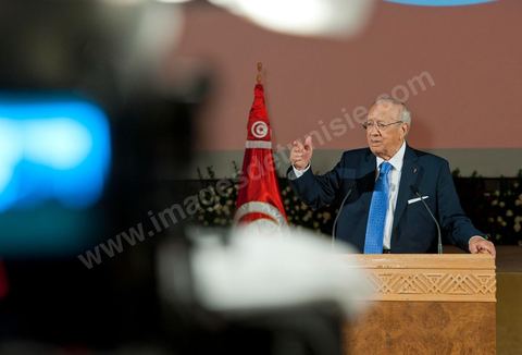 August 18: Address by the Tunisian interim Prime Minister, Mr. Béji Caïd Essebsi, at the Tunis Convention Center. Tunisian Prime Minister Béji Caïd Essebsi assured the nation on Thursday that his government was doing “the impossible” to successfully complete the transition and lead the country to elections, in a speech to the nation delivered at the Tunis Convention Center.“We have done the impossible,” Mr. Caïd Essebsi declared in a 40-minute speech—delivered in the form of a plea—before some 250 political figures and representatives of civil society.“The government is fulfilling its responsibilities despite the difficulties,” added the Prime Minister, referring to a “very difficult” economic and social situation and affirming that he hears “the people’s demands.”“Our fundamental goal is to hold the Constituent Assembly election on October 23 and to organize a free and transparent vote. If we do not succeed, our government will have failed, and the revolution will have failed,” declared the prime minister, who faces growing opposition.Mr. Caïd Essebsi’s transitional government has been leading the country since late February, following the fall of President Zine el Abidine Ben Ali’s regime, which was ousted from power on January 14 by a popular uprising.